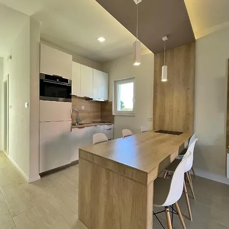 Ursula Apartman Trogir